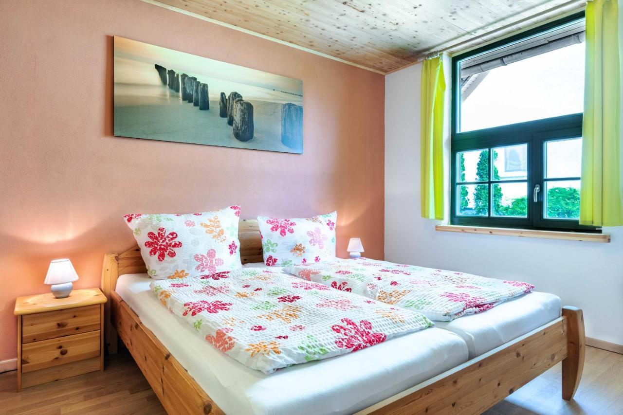 Ferienhaus Sonne Mond Und Sterne B Steffenshagen Exterior foto
